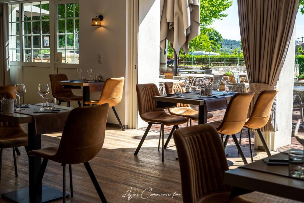 Logis Du Champ De Mars Hotel Puy-Saint-Martin Eksteriør billede